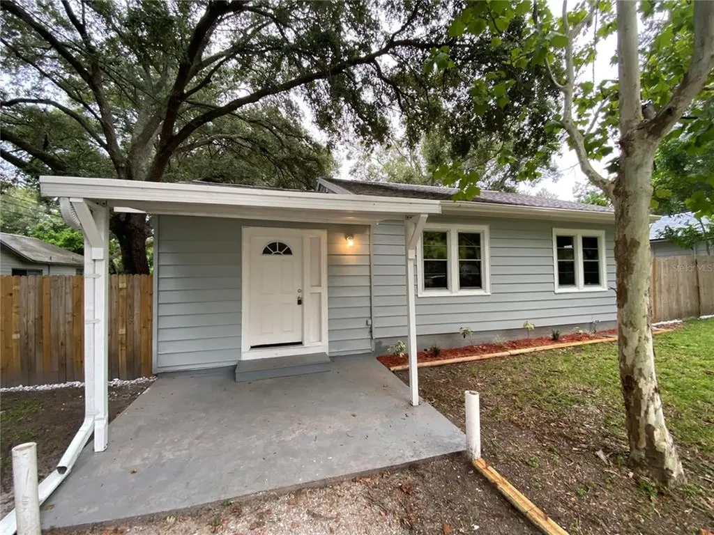 5823 39th Street N St Petersburg FL 33714