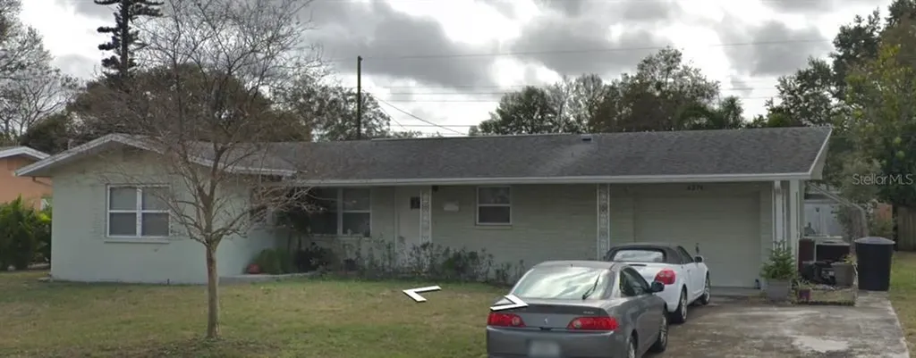 4374 37th Avenue N St Petersburg FL 33713