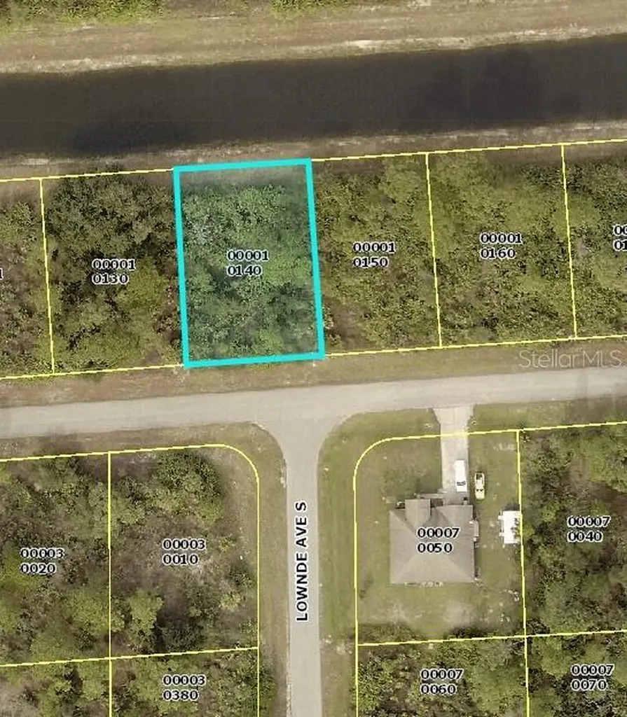 1133 Cherry Street E Lehigh Acres FL 33974