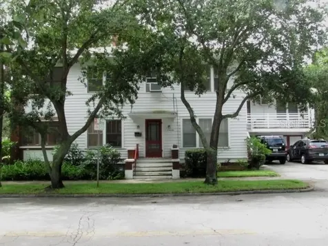 176 7th Avenue NE St Petersburg FL 33701