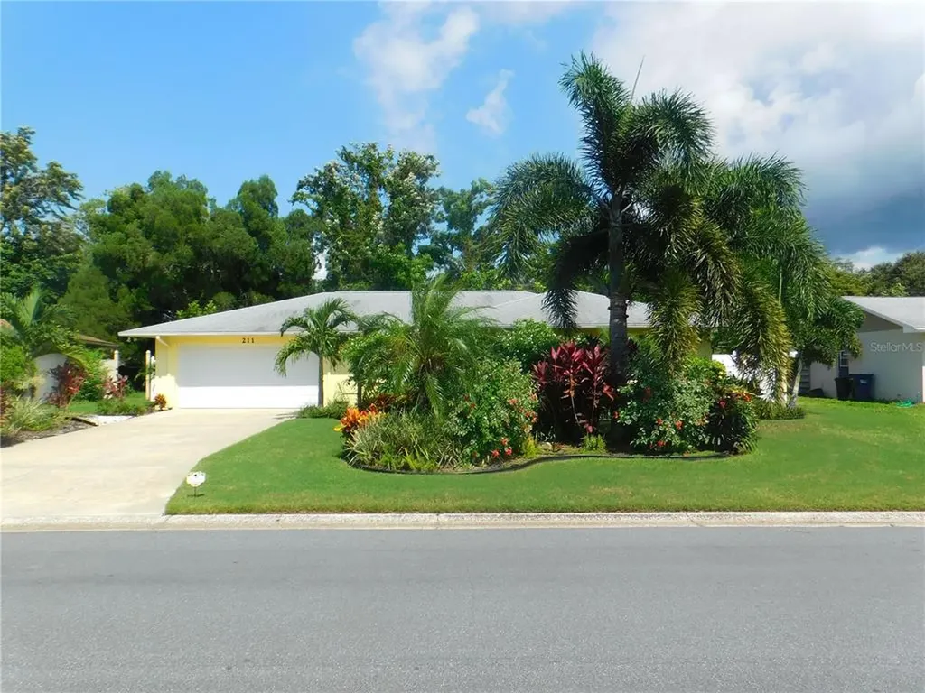 211 57th Street Court W Bradenton FL 34209