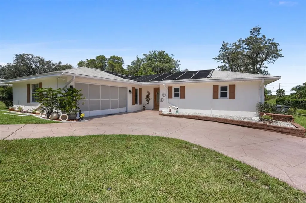13 Pine Run Haines City FL 33844