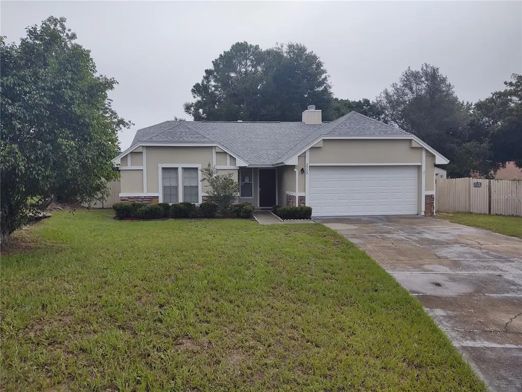 2729 Foxwood Court Orlando FL 32818