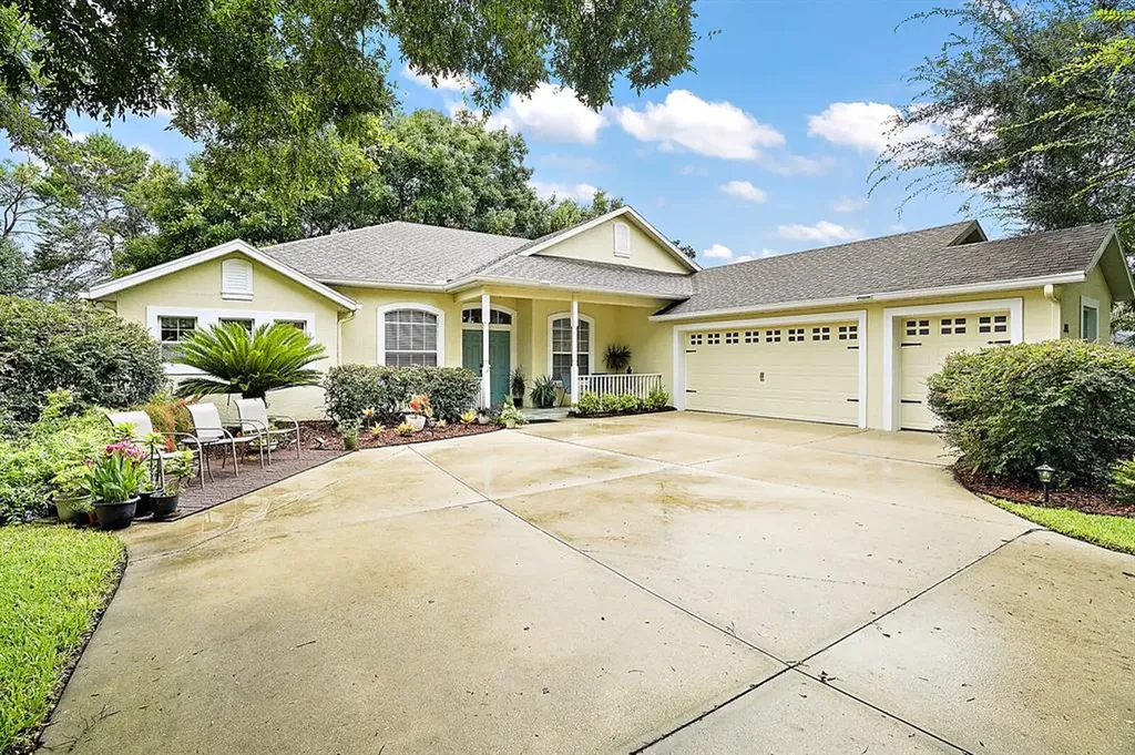 39831 Grove Heights Lady Lake FL 32159