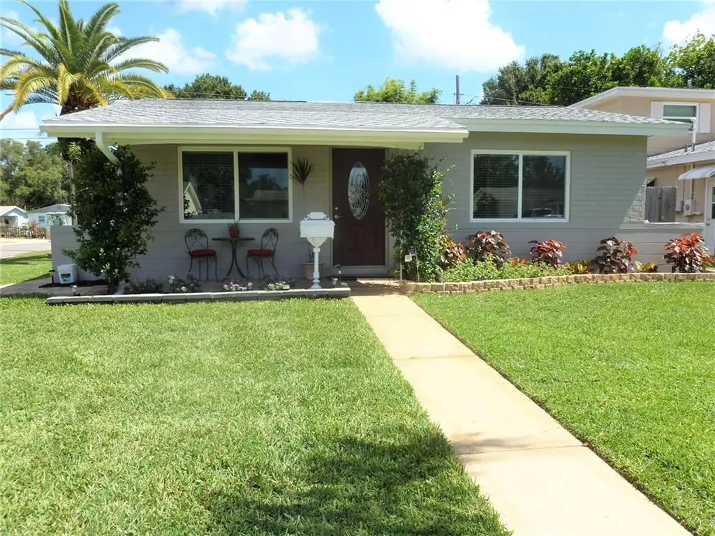 5351 17th Avenue N St Petersburg FL 33710