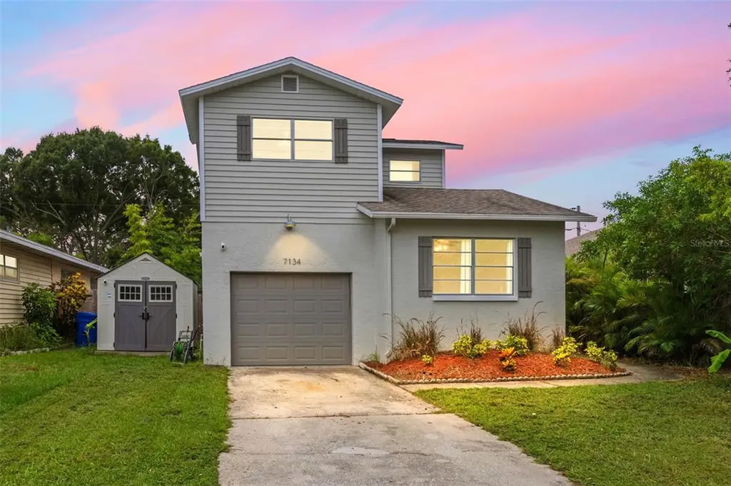 7134 2nd Street N St Petersburg FL 33702