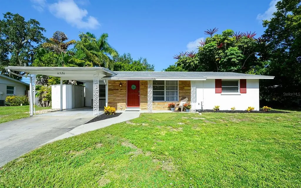 6326 Seagate Avenue Sarasota FL 34231