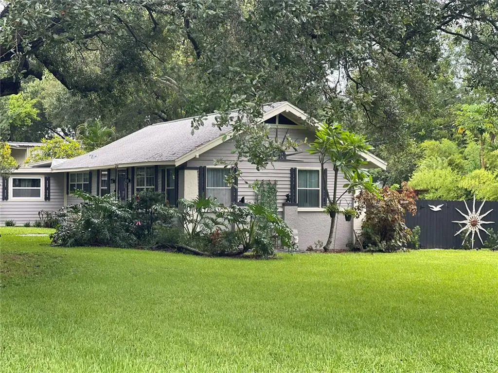 3209 68th Avenue N St Petersburg FL 33702
