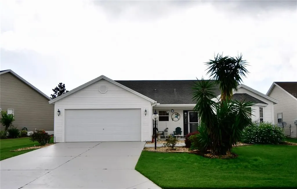 1553 Gumwood Drive The Villages FL 32162