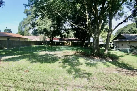 13206 Lake Magdalene Boulevard Tampa FL 33618
