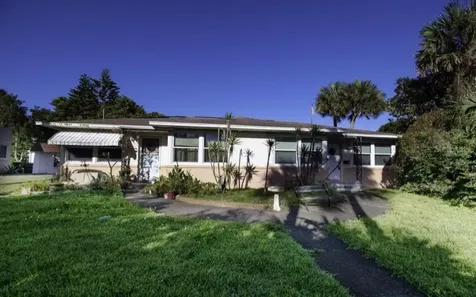 914 N Wild Olive Avenue Daytona Beach FL 32118