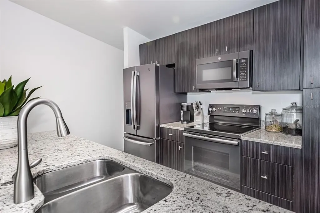 215 Lewis Circle Punta Gorda FL 33950