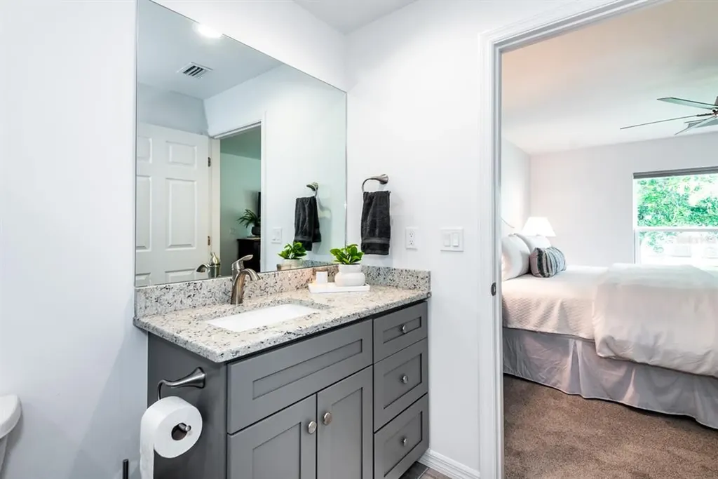 215 Lewis Circle Punta Gorda FL 33950