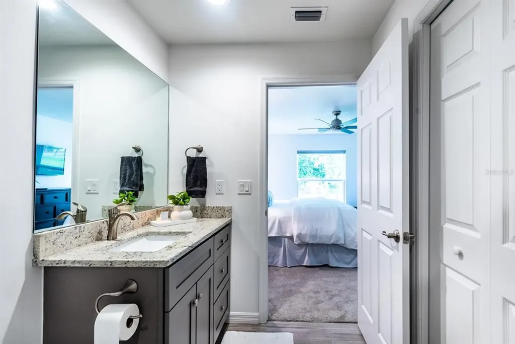 215 Lewis Circle Punta Gorda FL 33950
