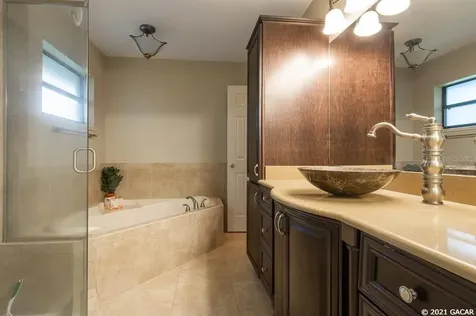 6142 NW 111th Place Alachua FL 32615