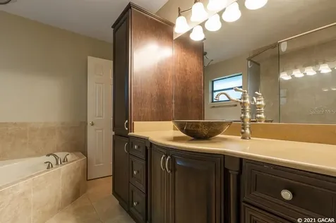 6142 NW 111th Place Alachua FL 32615