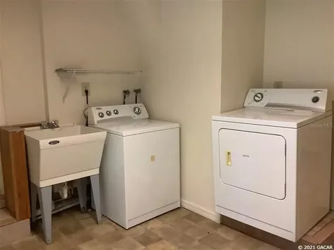 7022 NW 92nd Place Gainesville FL 32653
