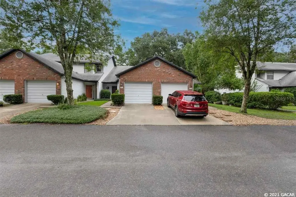 935 NW 42nd Terrace Gainesville FL 32605