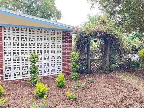 2831 NE 16th Drive Gainesville FL 32609