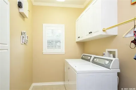 2021 NW 23 Terrace Gainesville FL 32605