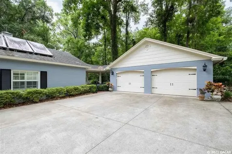 2021 NW 23 Terrace Gainesville FL 32605