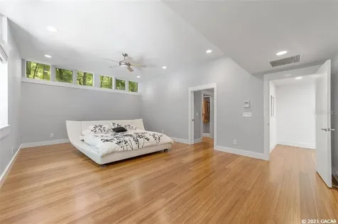 11122 NW 15th Place Gainesville FL 32606
