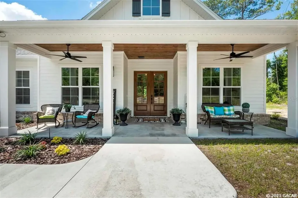 18713 NW 41st Road Newberry FL 32669