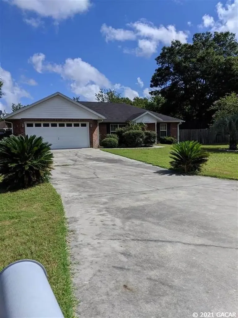 25046 SW 19th Avenue Newberry FL 32669