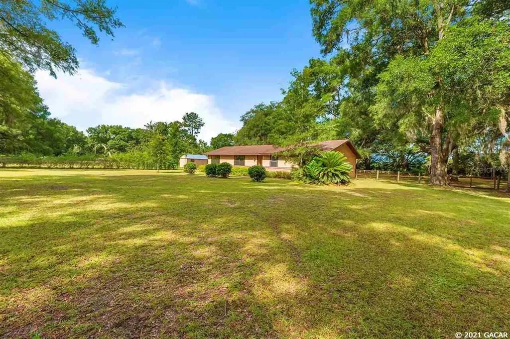 19830 NW 29th Terrace Brooker FL 32622