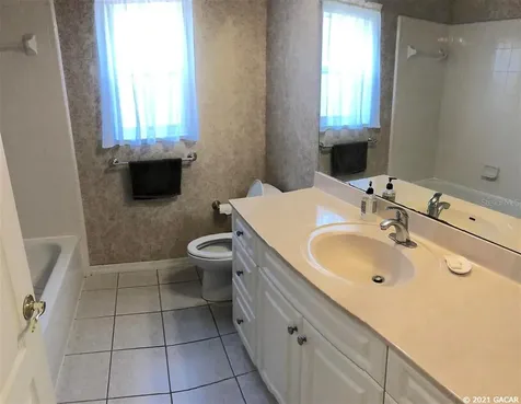 8424 SW 8th Place Gainesville FL 32607