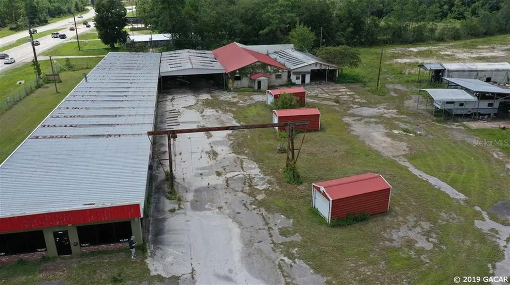 12688 S Highway 301 S Hampton FL 32044