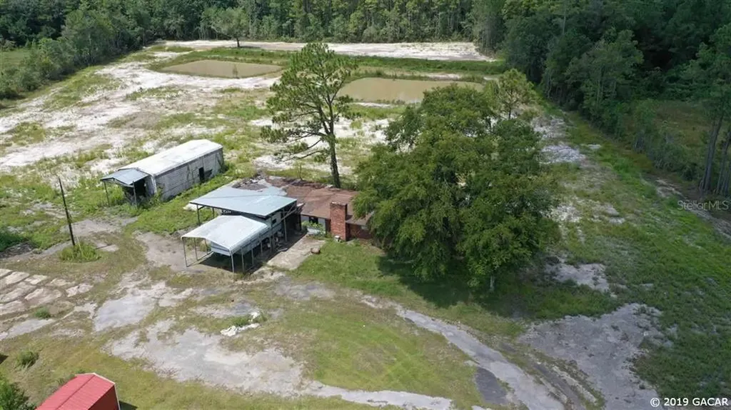 12688 S Highway 301 S Hampton FL 32044