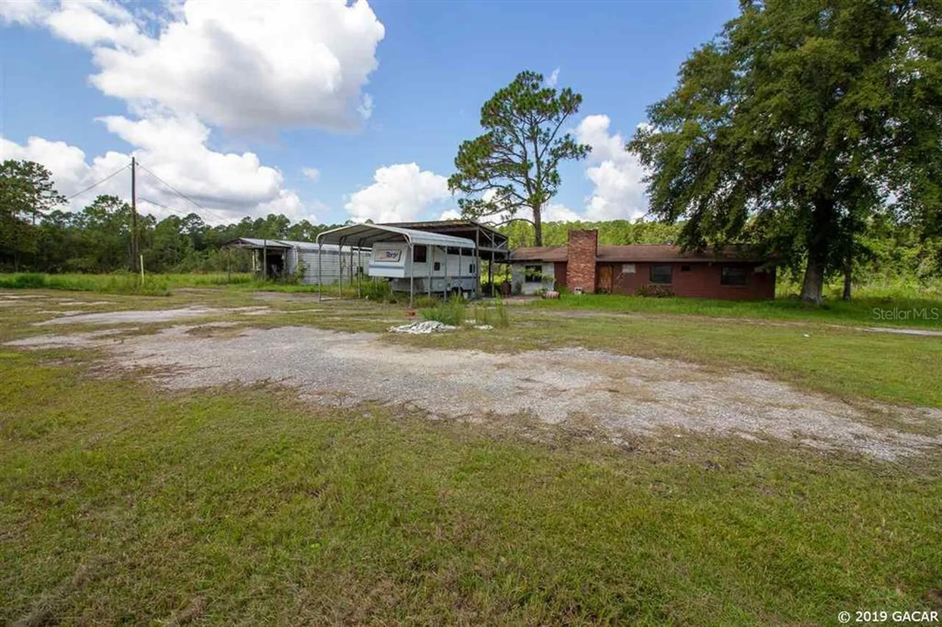 12688 S Highway 301 S Hampton FL 32044