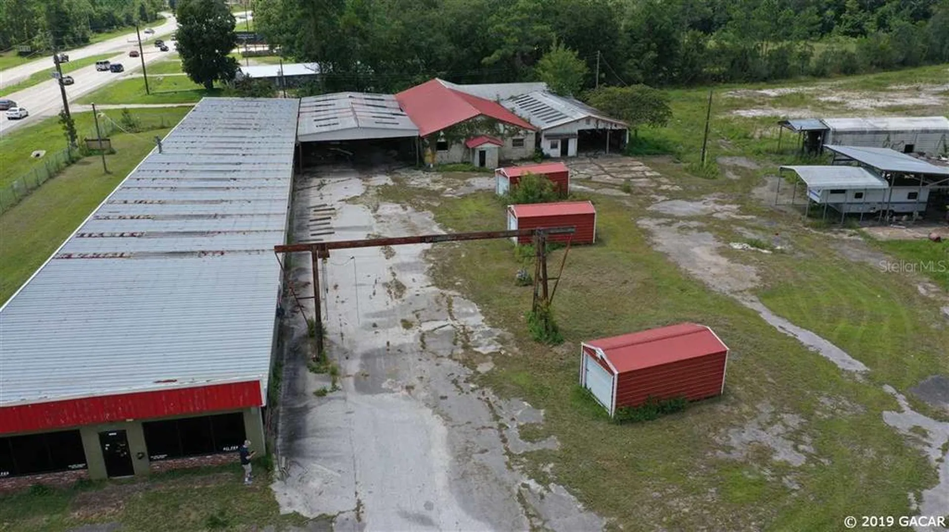 12688 S Highway 301 S Hampton FL 32044