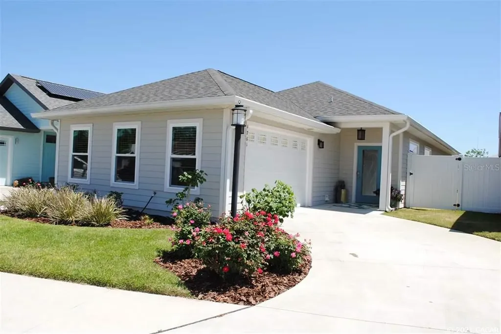 1761 SW 247th Street Newberry FL 32669
