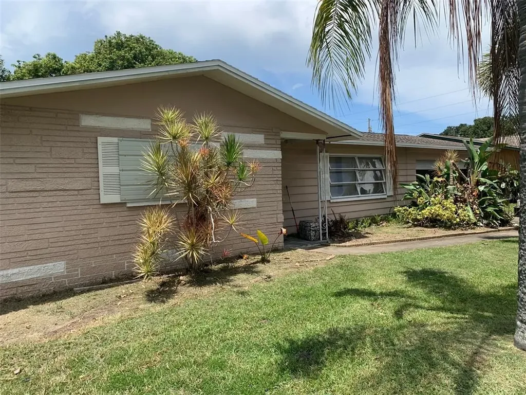 1872 Yale Drive Clearwater FL 33765