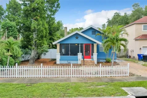 428 Northmoor Avenue N St Petersburg FL 33702