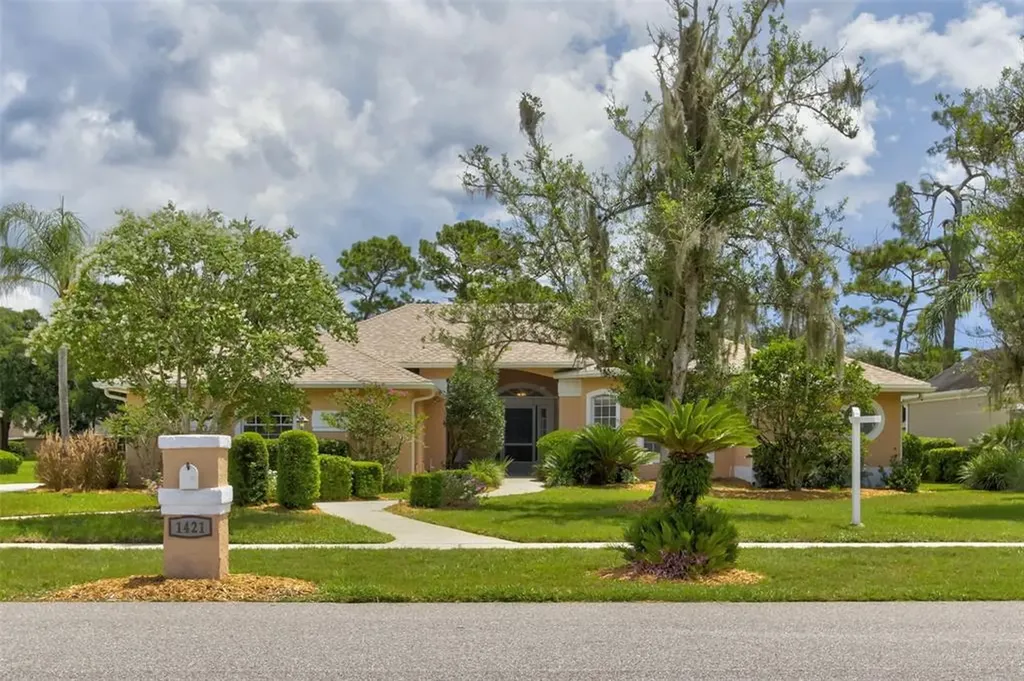 1421 Majestic Oak Drive Apopka FL 32712