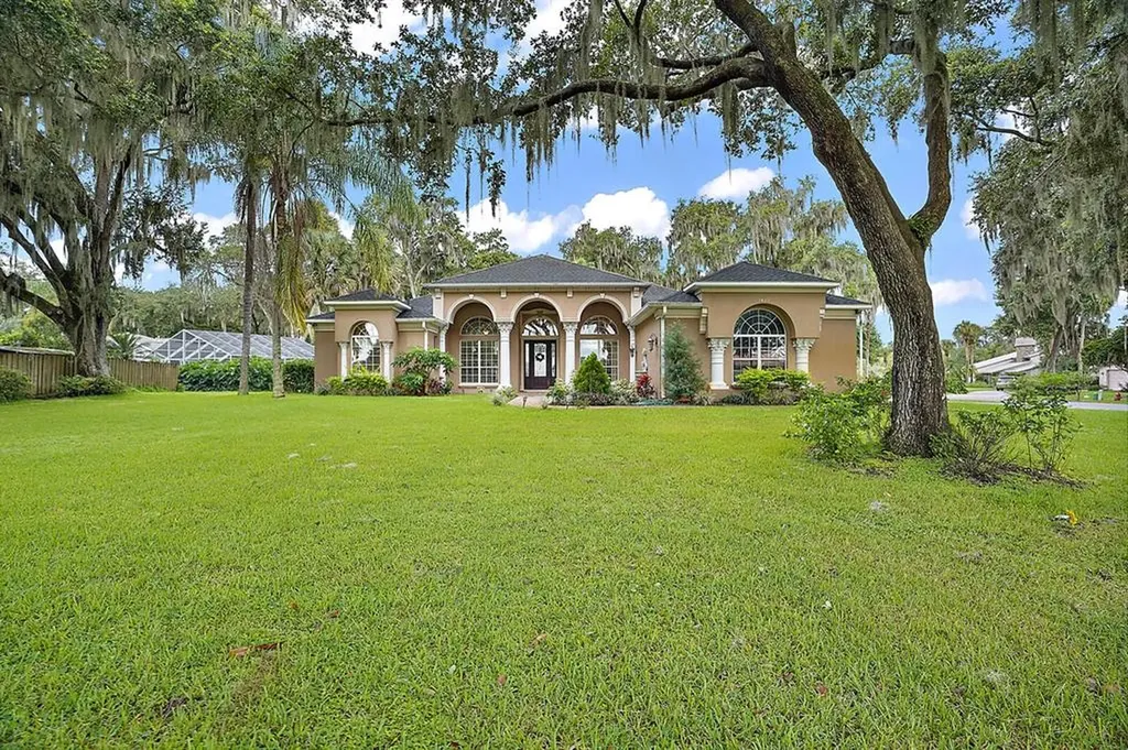 1425 Mosswood Drive Leesburg FL 34748