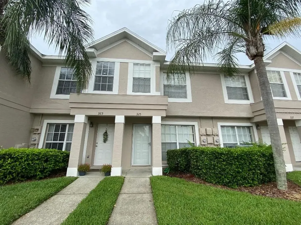 325 Kensington Lake Circle Brandon FL 33511