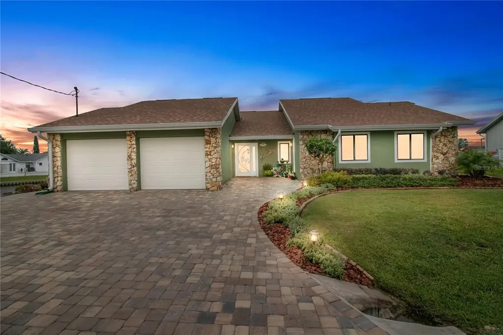 28 Flintstone Court Palm Coast FL 32137