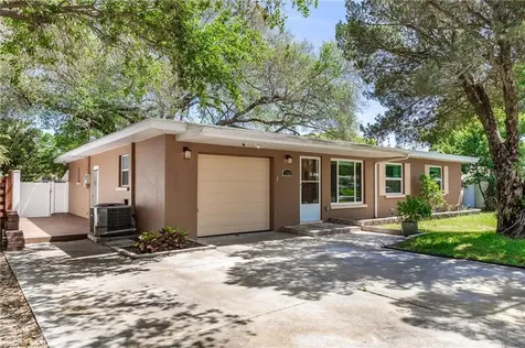 1309 S Betty Lane Clearwater FL 33756
