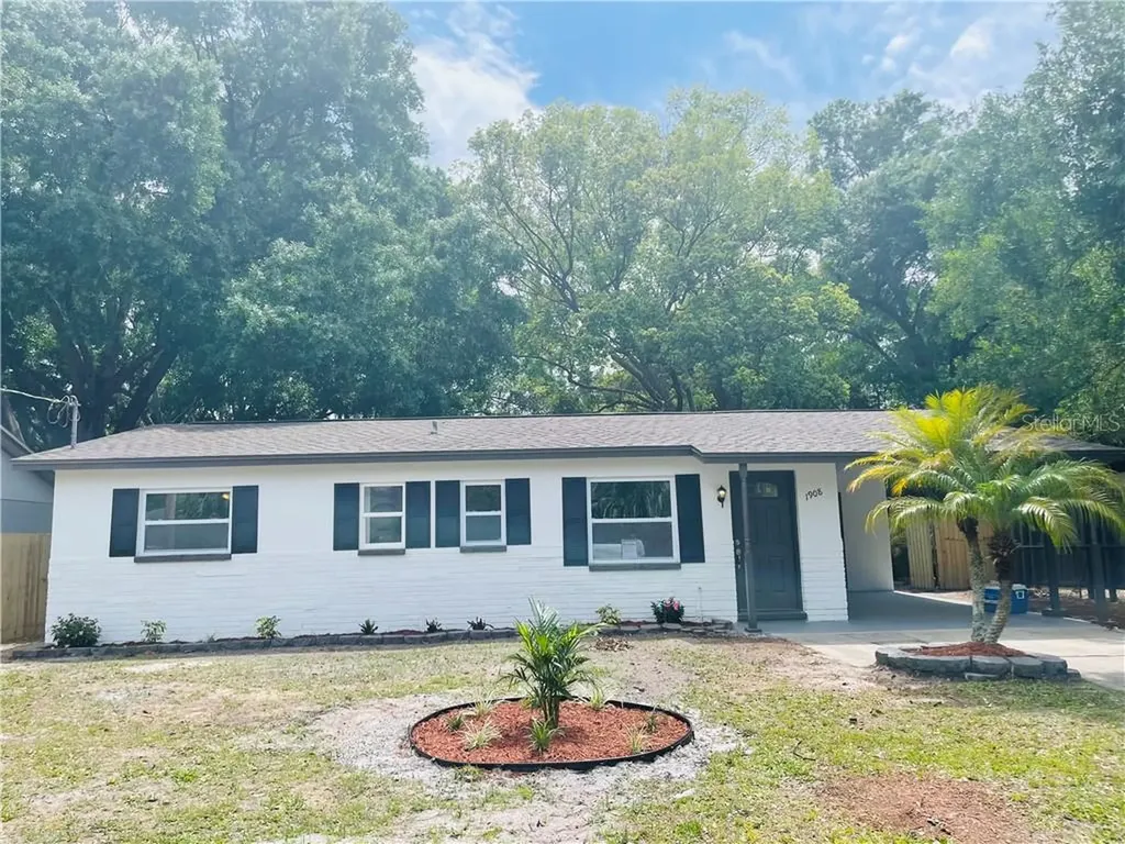 1908 W Humphrey Street Tampa FL 33604