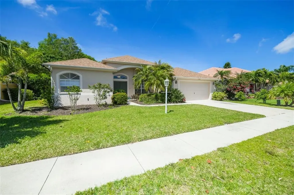 7302 38th Court E Sarasota FL 34243