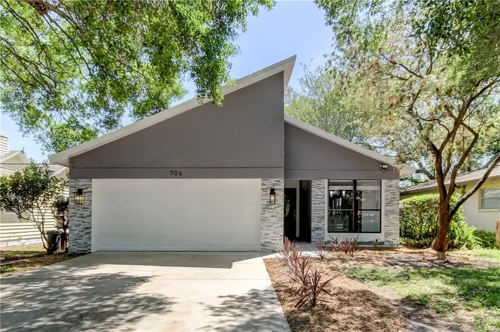 706 6th Street S Safety Harbor FL 34695