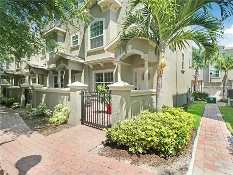 7203 101st Lane Seminole FL 33772