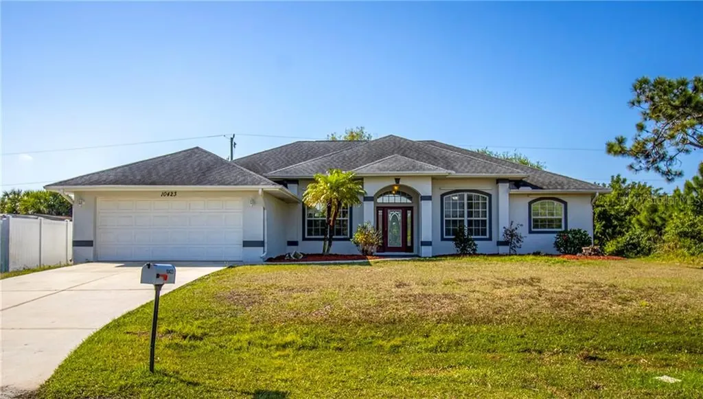 10423 Huntington Avenue Englewood FL 34224