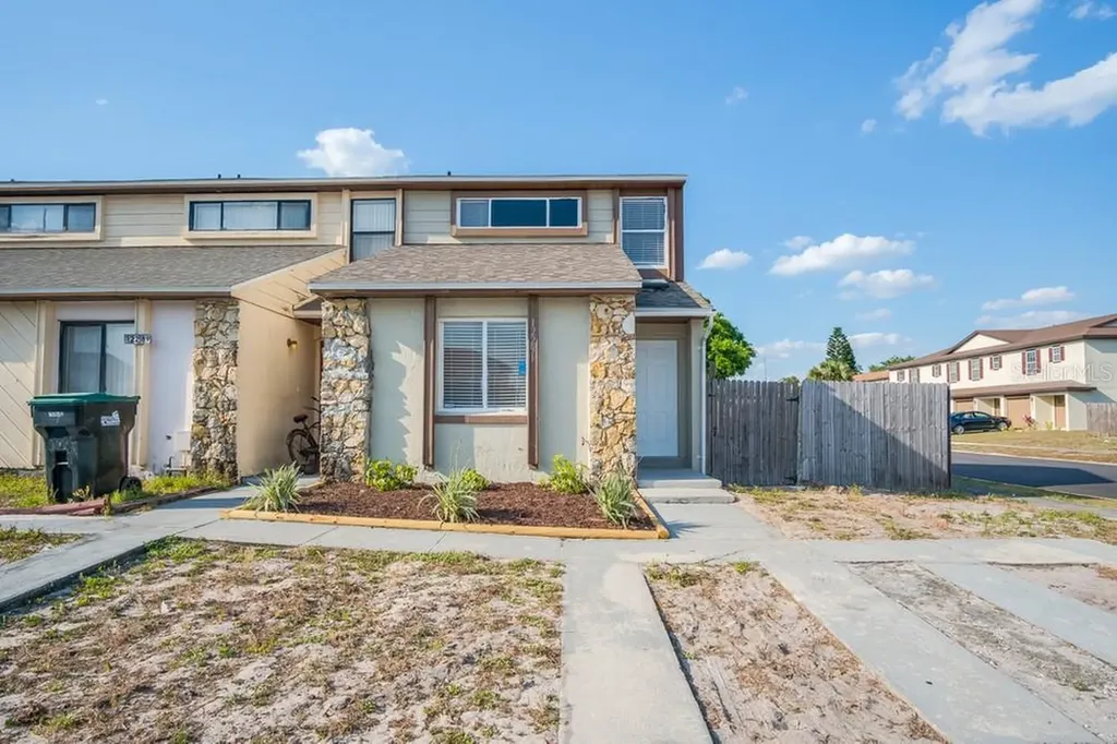12291 Fox Hound Lane Orlando FL 32826