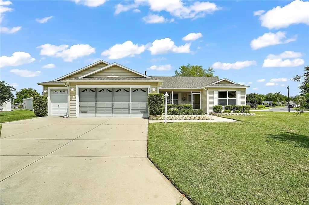 8223 SE 175th Columbia Place The Villages FL 32162
