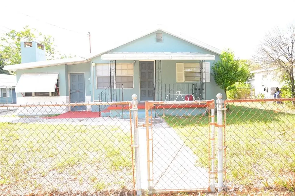 3820 Whittier Street Tampa FL 33619